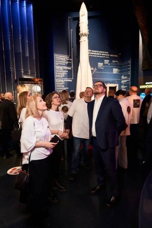 ���� ������������