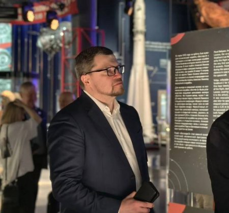 ���� ������������