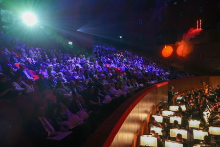 ������������� ����������� � �������-�����